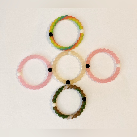 5 Lokai bracelets - Picture 10 of 11
